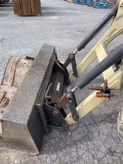 Generation-Ingersoll rand BL275 Backhoe loaders-attachments