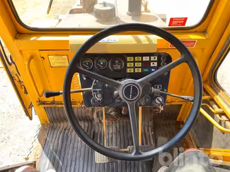 Generation-Volvo BM 646 Backhoe loaders-interior