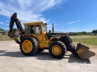 Generation-Volvo BM 646 Backhoe loaders-exterior