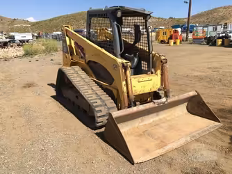 Generation-Komatsu CK30 Compact track loaders-exterior