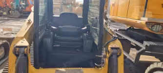 Generation-Komatsu CK35 Compact track loaders-interior
