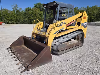 Generation-Gehl CTL85 Compact track loaders-exterior