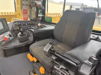 Generation-Cat D11 Crawler dozers-interior