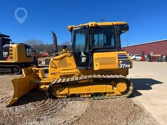 Generation-Komatsu D37 Crawler dozers-exterior