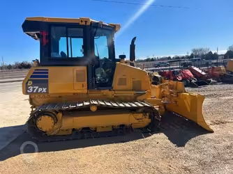 Generation-Komatsu D37 Crawler dozers-exterior