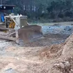 Generation-Komatsu D40 Crawler dozers-video