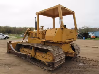Generation-Komatsu D45 Crawler dozers-exterior