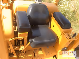Generation-Komatsu D53S Crawler loaders-interior