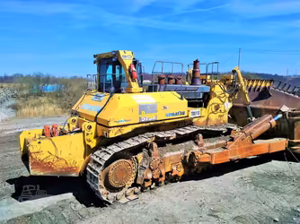 Generation-Komatsu D575 Crawler dozers-exterior