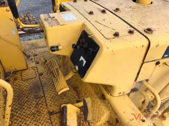 Generation-Komatsu D58 Crawler dozers-interior