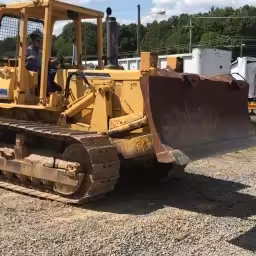 Generation-Komatsu D58 Crawler dozers-video