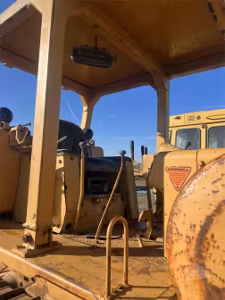 Generation-Komatsu D60 Crawler dozers-interior