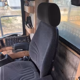 Generation-Letourneau D950 Wheel dozers-interior