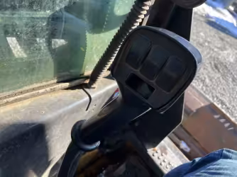 Generation-New holland LT190 Compact track loaders-interior