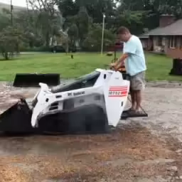 Generation-Bobcat MT52 Compact track loaders-video