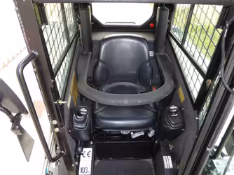 Generation-Terex PT30 Compact track loaders-interior