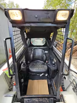 Generation-Terex PT50 Compact track loaders-interior