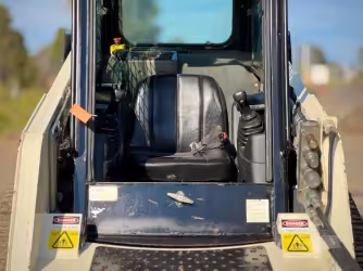 Generation-Terex PT80 Compact track loaders-interior