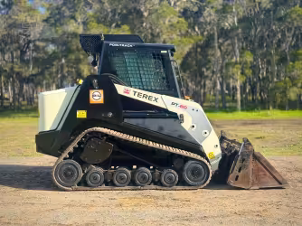 Generation-Terex PT80 Compact track loaders-exterior