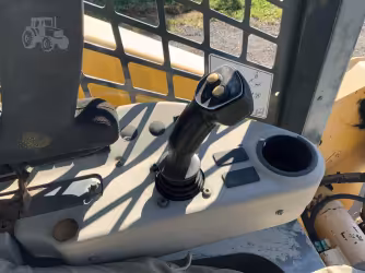 Generation-Gehl RT175 Compact track loaders-interior