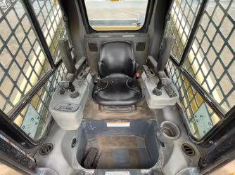 Generation-Gehl RT210 Compact track loaders-interior