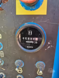 Generation-Genie S-45 Boom lifts-interior