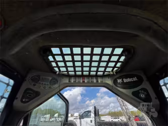 Generation-Bobcat T110 Compact track loaders-interior