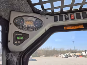 Generation-Bobcat T180 Compact track loaders-interior