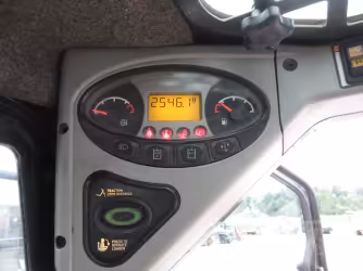 Generation-Bobcat T190 Compact track loaders-interior