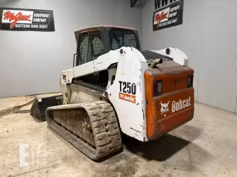 Generation-Bobcat T250 Compact track loaders-exterior