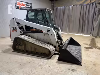 Generation-Bobcat T250 Compact track loaders-exterior