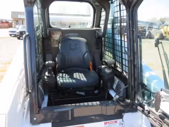 Generation-Bobcat T320 Compact track loaders-interior