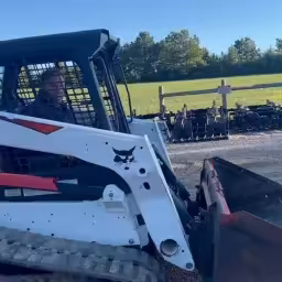 Generation-Bobcat T650 Compact track loaders-video
