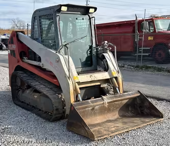 Generation-Takeuchi TL240 Compact track loaders-exterior