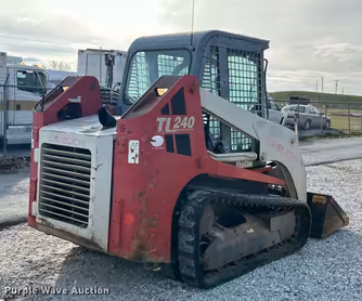 Generation-Takeuchi TL240 Compact track loaders-exterior