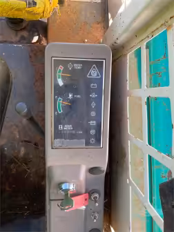 Generation-Takeuchi TL26 Compact track loaders-interior