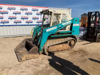 Generation-Takeuchi TL26 Compact track loaders-exterior