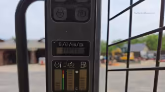 Generation-Case TR340 Compact track loaders-interior