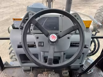 Generation-Terex TX76 Backhoe loaders-interior