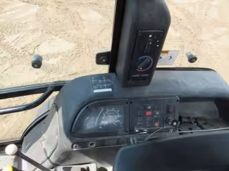 Generation-Terex TX87 Backhoe loaders-interior