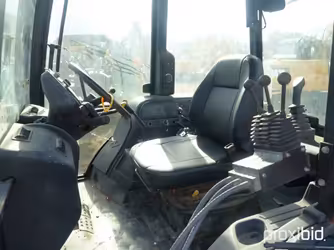 Generation-Terex TX97 Backhoe loaders-interior