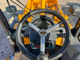 Generation-Venieri VF5 Backhoe loaders-interior