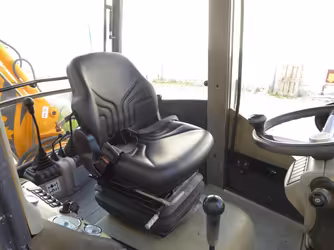 Generation-Venieri VF6 Backhoe loaders-interior