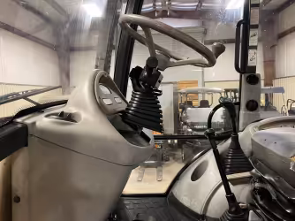 Generation-Komatsu WB140 Backhoe loaders-interior