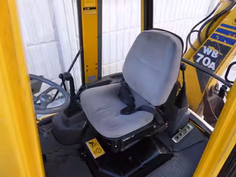 Generation-Komatsu WB70 Backhoe loaders-interior