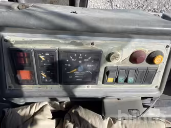 Generation-Komatsu WB98 Backhoe loaders-interior