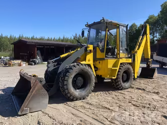 Generation-Komatsu WB98 Backhoe loaders-exterior