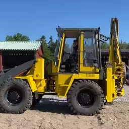 Generation-Komatsu WB98 Backhoe loaders-video