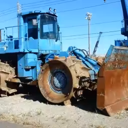 Generation-Komatsu WF550 Crawler dozers-video