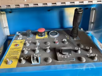 Generation-Genie Z-34 Boom lifts-interior